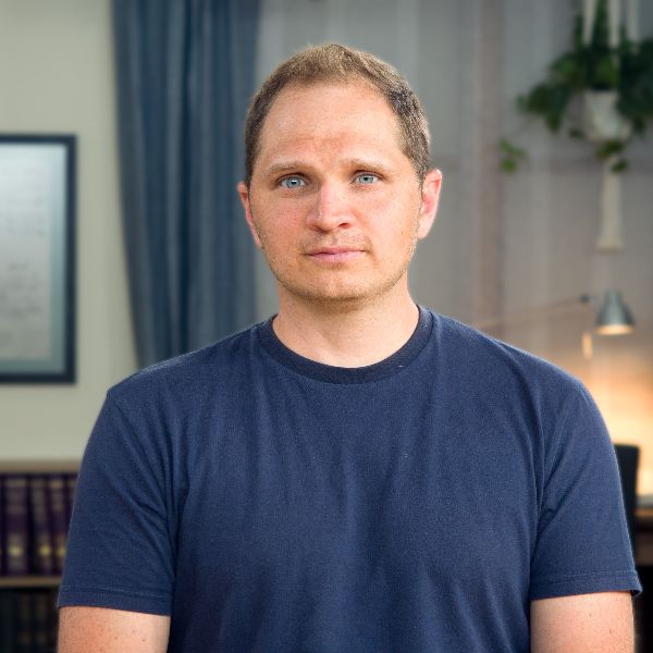 CHILDS-CURTIS_headshot_3