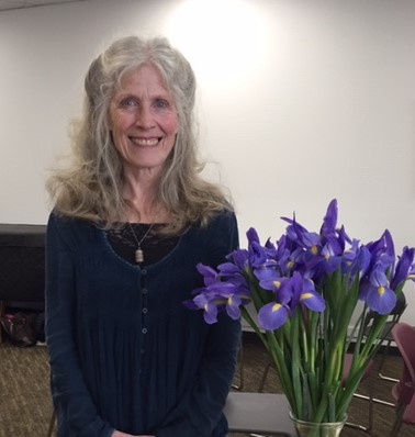 9ghYLcVGByQW-Patricia_Close-up-2